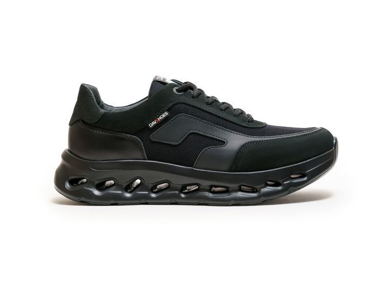 Кросівки чоловічі шкіряні Walker Black 44. TR-1 фото